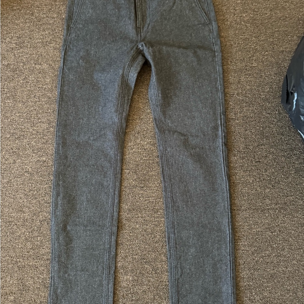 Levi's Men's Charcoal Chinos